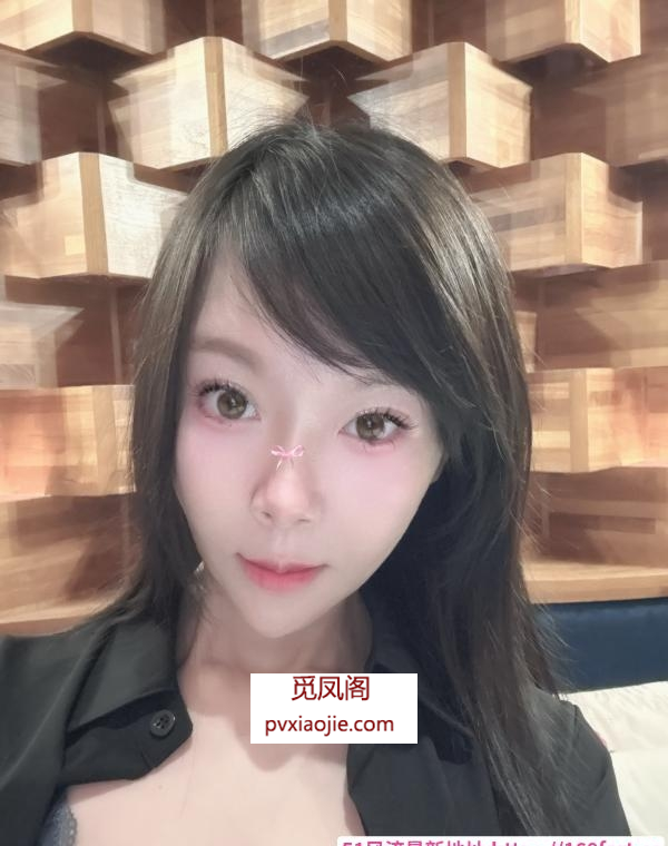 小店温柔反差少妇