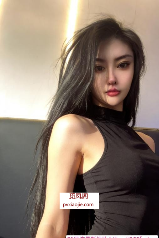 东区翘臀大长腿