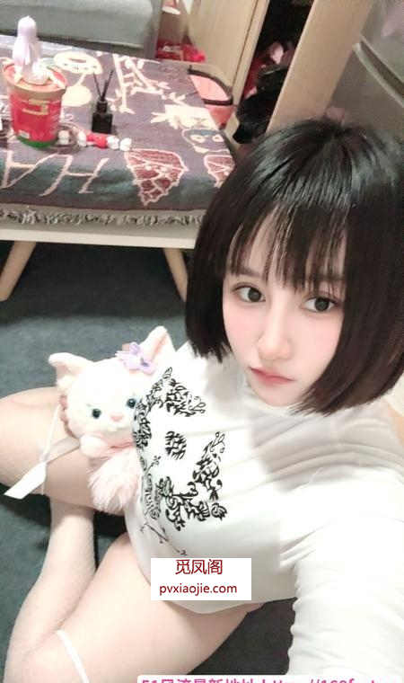 短发巨臀bbw轻熟款
