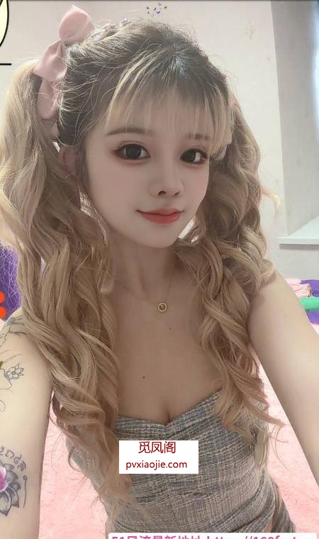 姑苏双马尾洛米老师