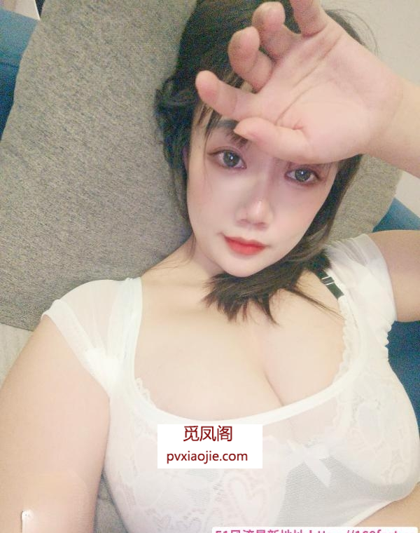 角色扮演大奶骚妇