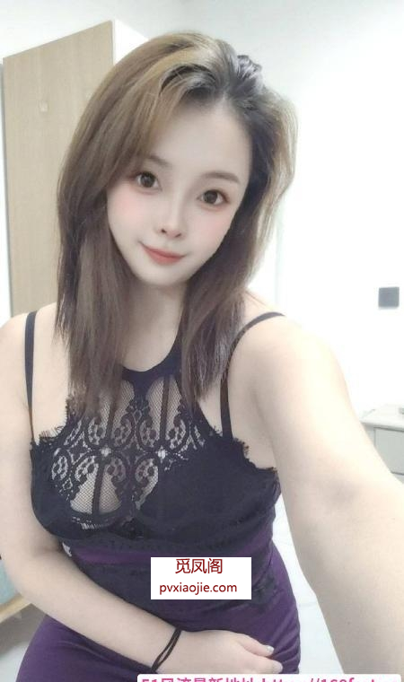吴中肤白蜜桃臀骚货