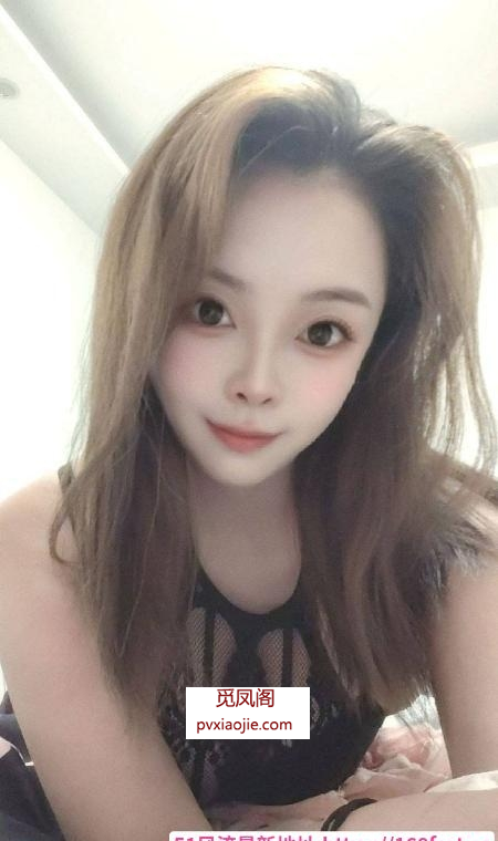 吴中肤白蜜桃臀骚货