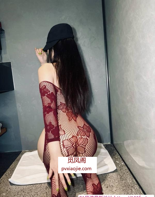 大奶风骚狐媚娘