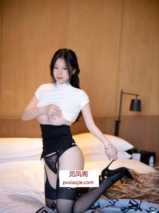 E奶大波潼潼