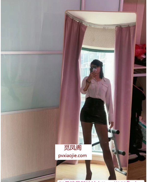 长腿丝少妇
