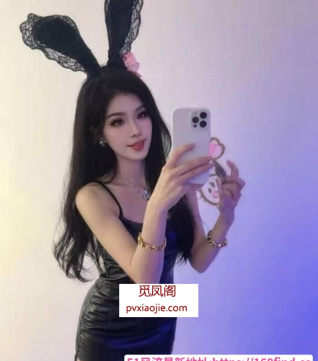 南开维吾尔族古丽娜扎