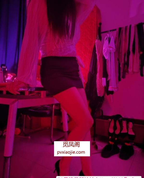 长舌骚货