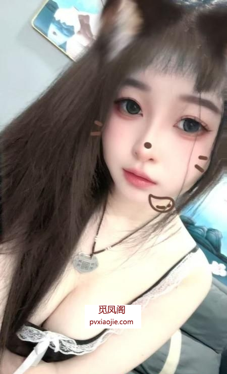 肤白貌美性感美胸国宝