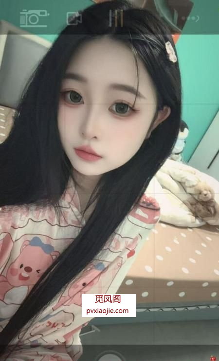 肤白貌美性感美胸国宝