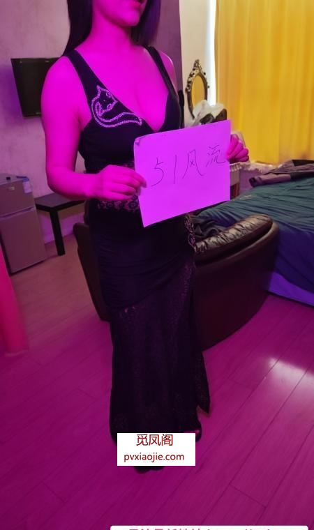 一字马骚妇泄火