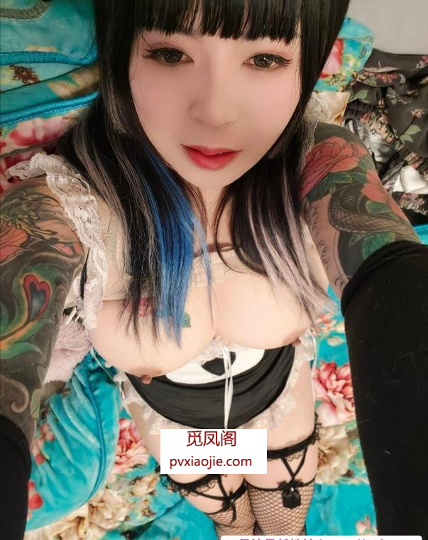 越秀纹身巨臀少妇