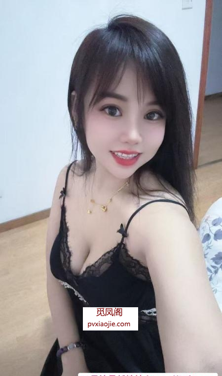 包河黑丝美乳少妇