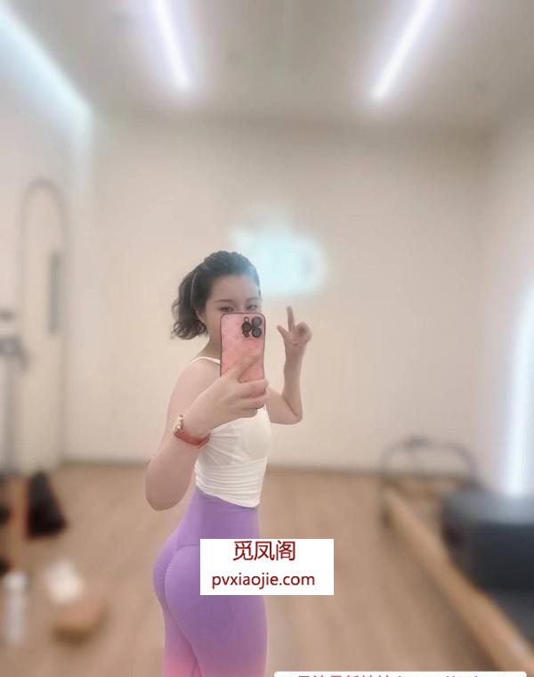 禅城翘臀美琪老师