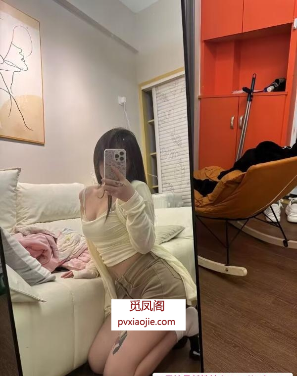 大学城嫩妹雪雪