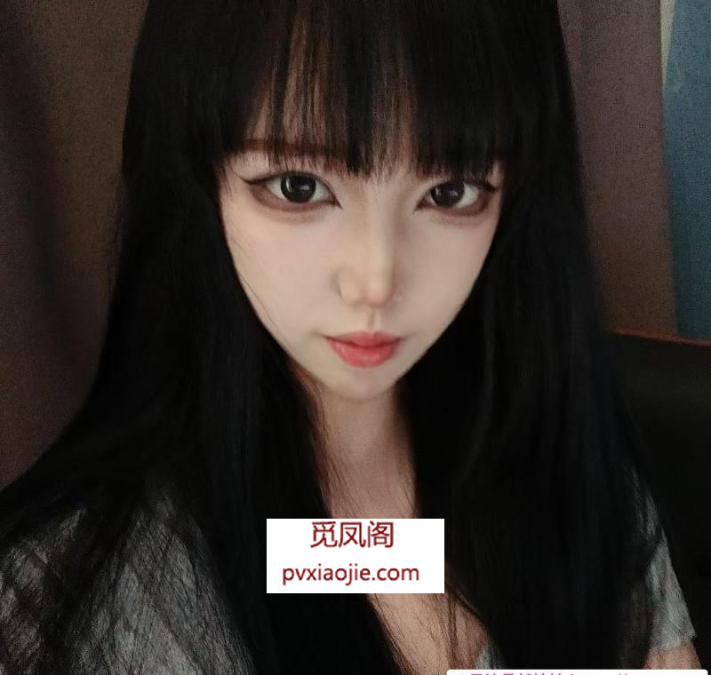 19岁颜值高小猫超好