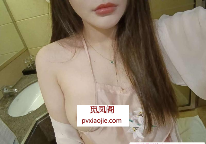 极品丰满兼职小月亮