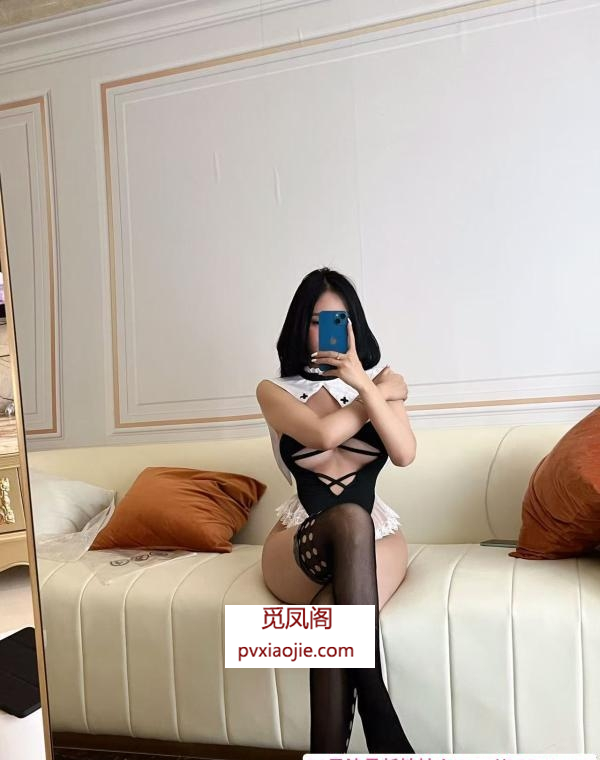 黑丝肉臀宝贝敏