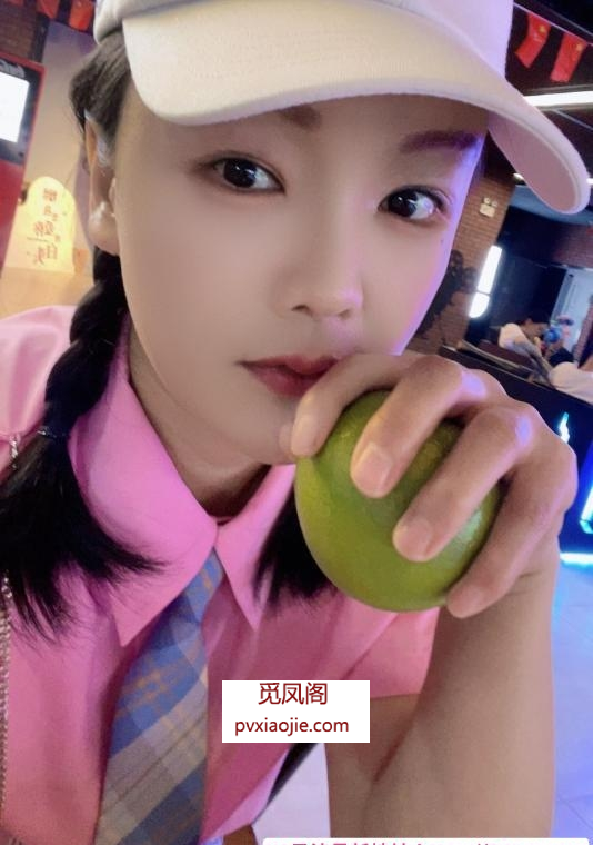 女友感护士楚依