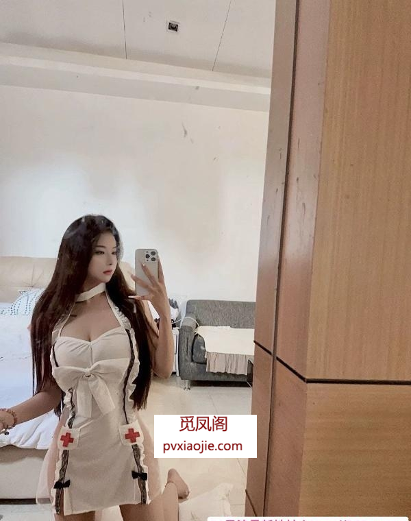 广州赵星儿可蛇吻