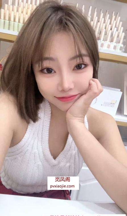 宝安短发甜辣妹子