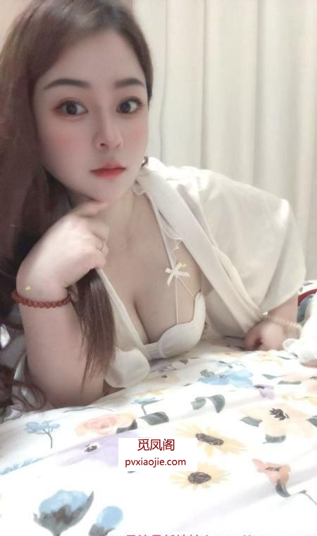 大奶婉婷美少妇