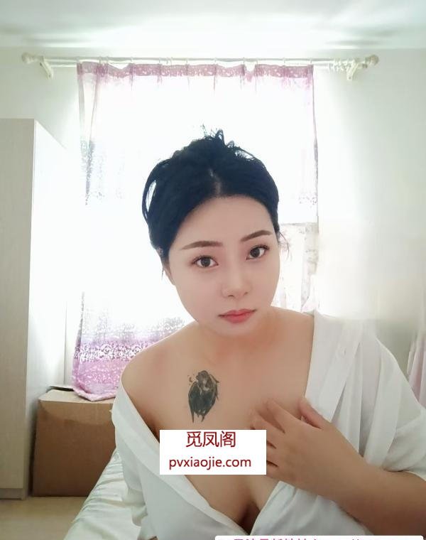巨乳芊芊