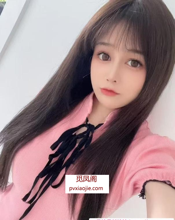 大胸小蛮腰美女