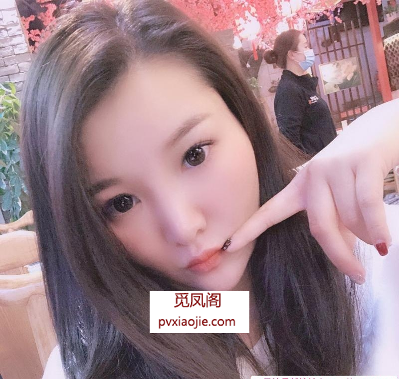 长宁桃子美甲师