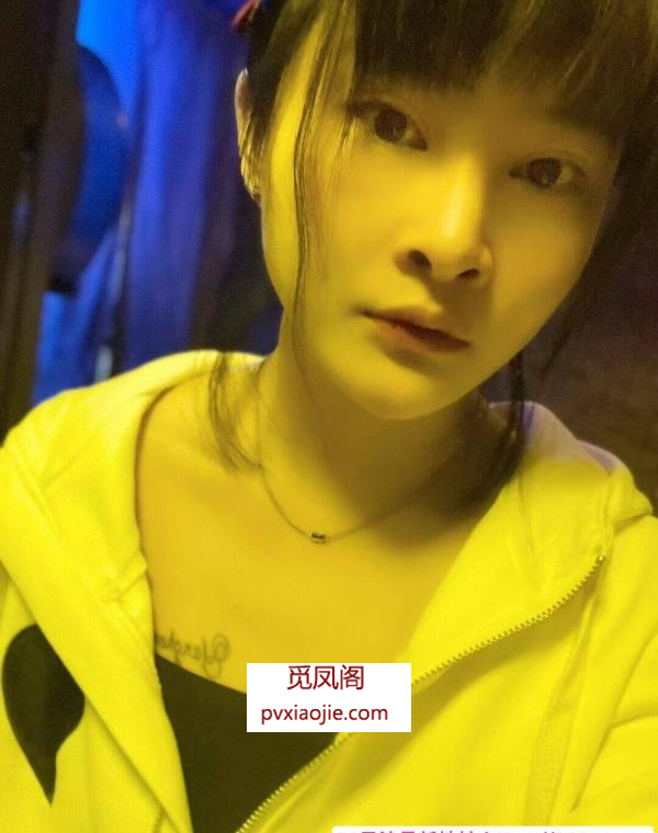 三里街小美女可欣