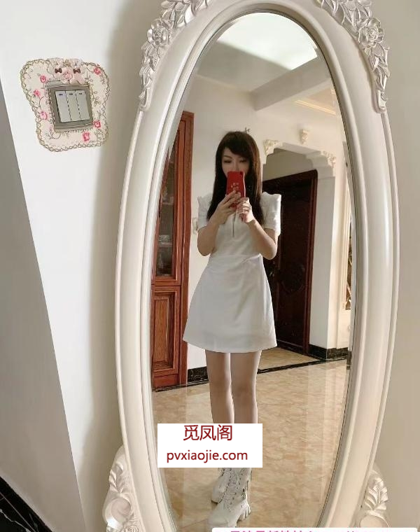 1米7长腿小姐姐