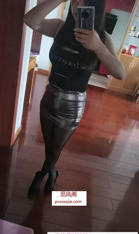 二刷团结桥翘臀少妇