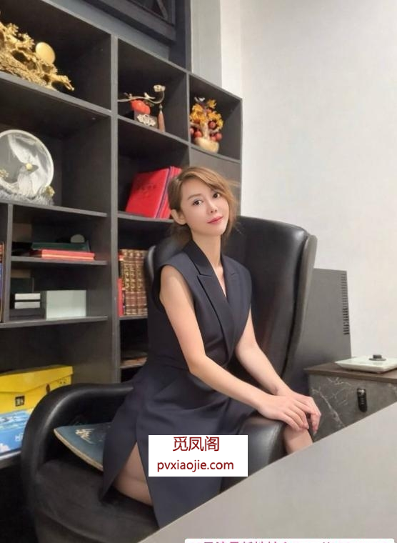 服务到位颜值妹子