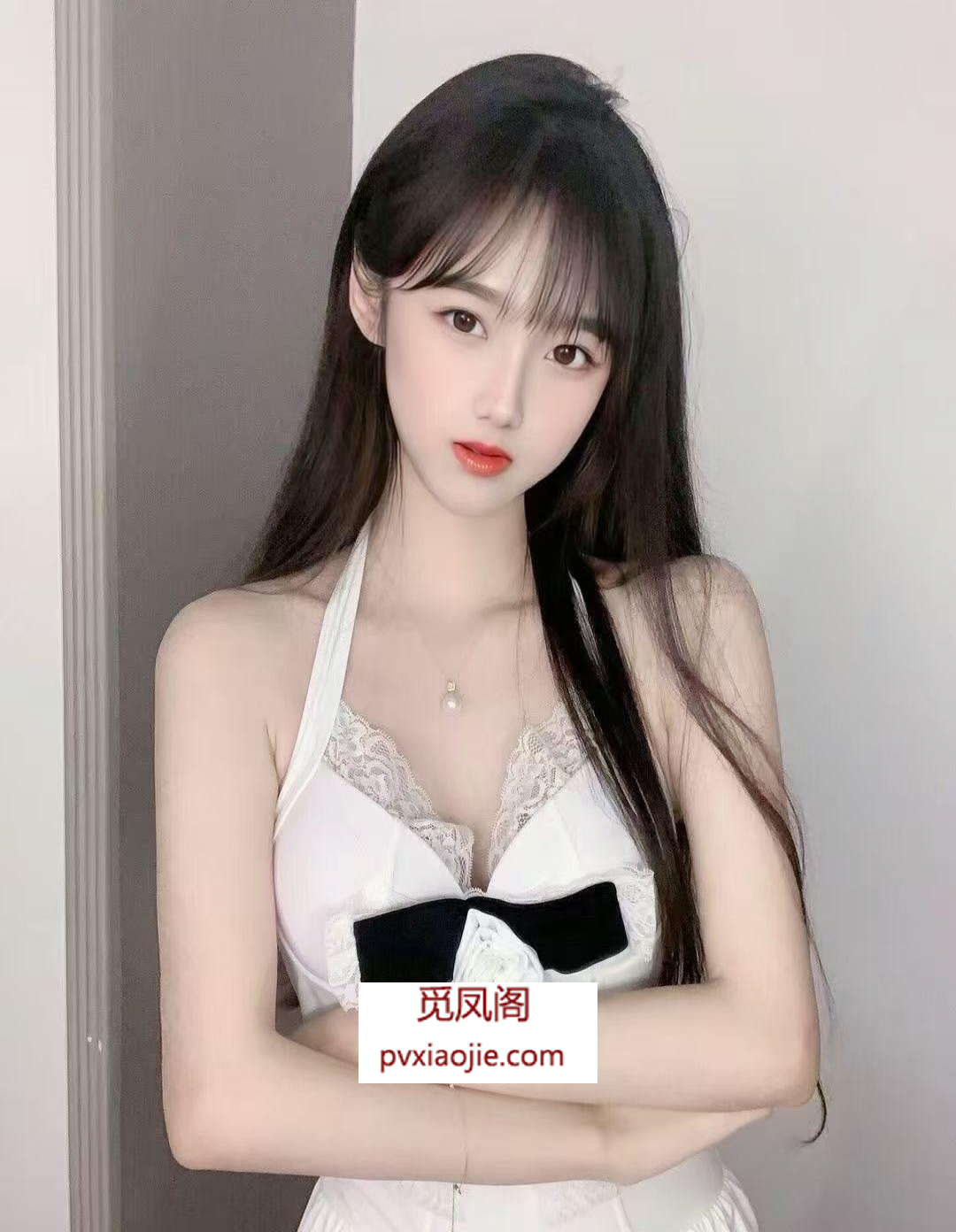 巨乳学生妹个人兼职带房