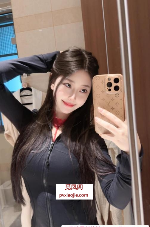 性感肤白大长腿