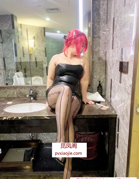 口活一绝的大奶骚妇