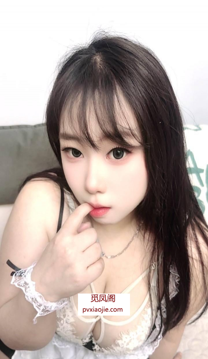 00年熊E微胖女孩