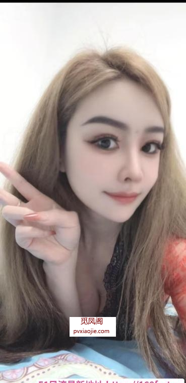 浦东混血儿伊娜