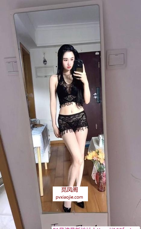 体验舌吻长腿妹子