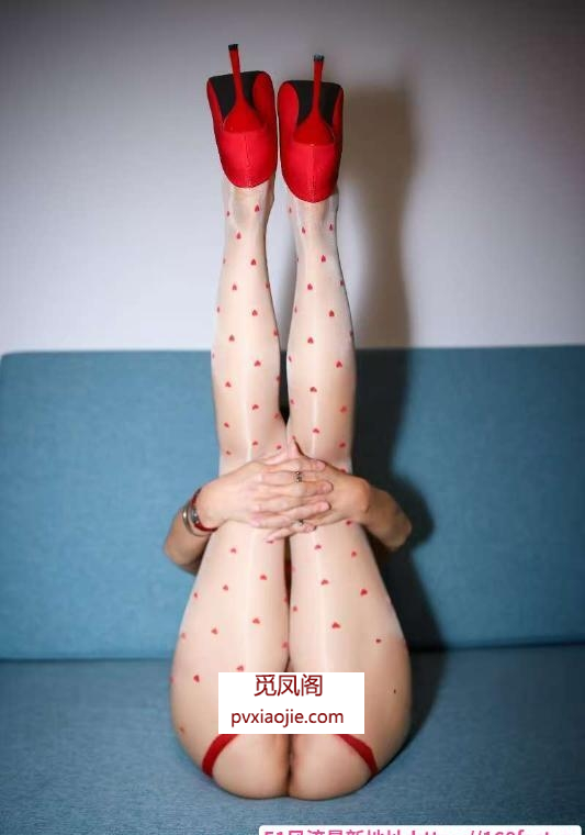 大长腿性感骚货