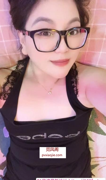 丰台蜜桃臀少妇