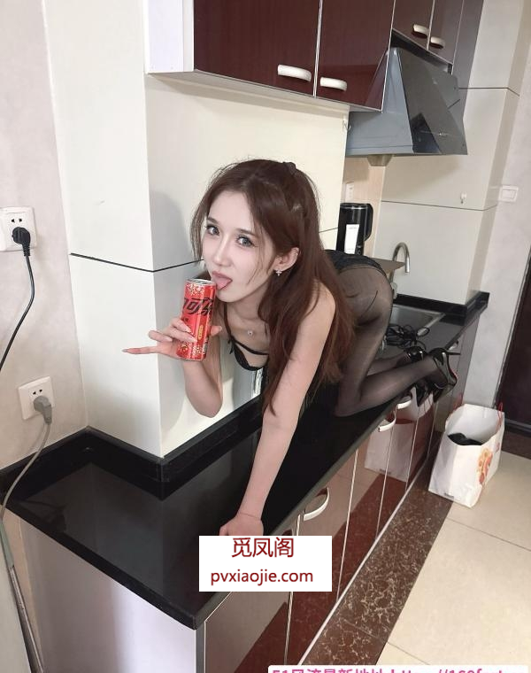 大胸妹李浅浅